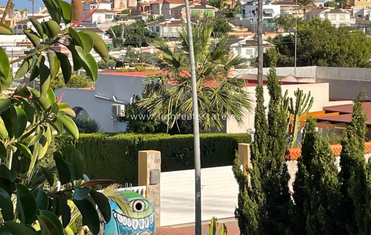 Odsprzedaż - Villa - Torrevieja - Los Balcones - Los Altos del Edén