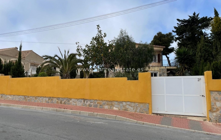 Odsprzedaż - Villa - Torrevieja - Los Balcones - Los Altos del Edén