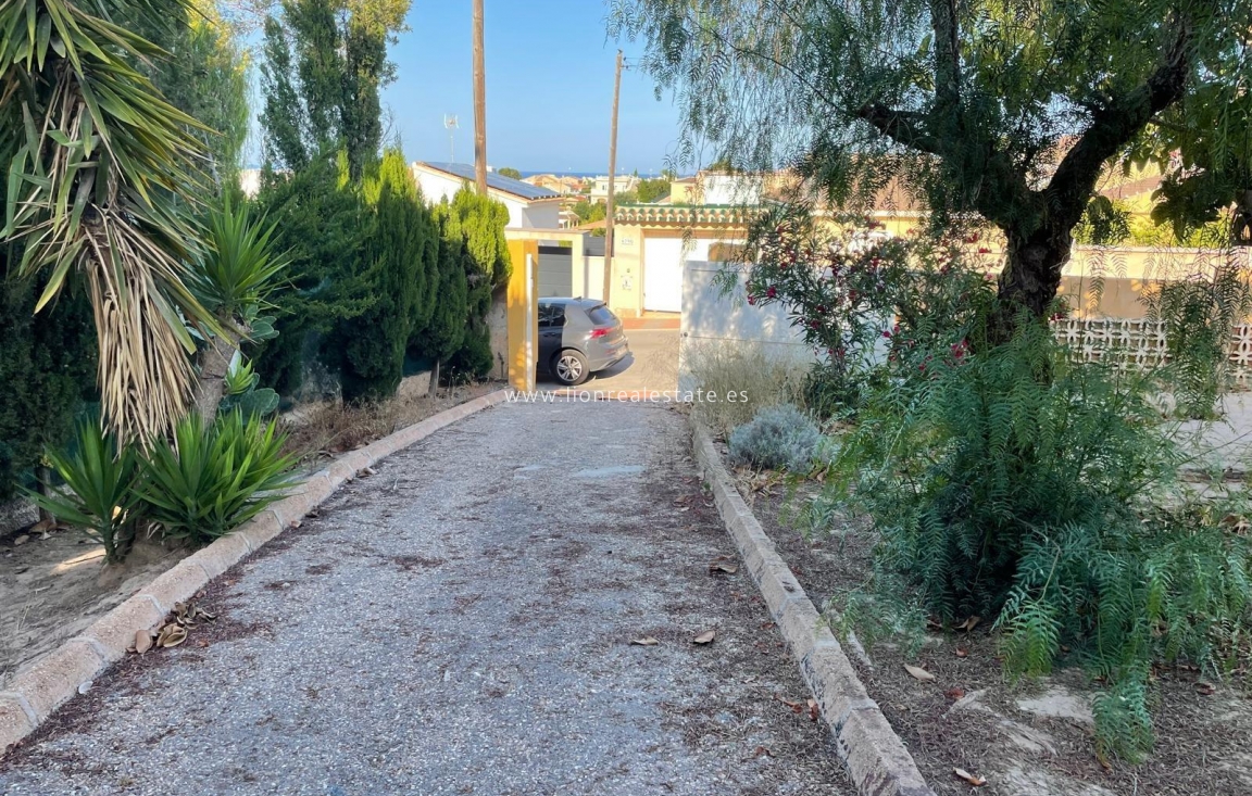 Odsprzedaż - Villa - Torrevieja - Los Balcones - Los Altos del Edén