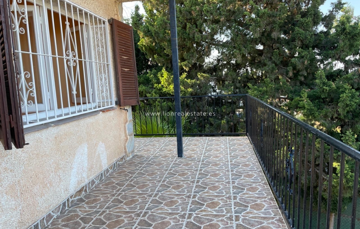 Odsprzedaż - Villa - Torrevieja - Los Balcones - Los Altos del Edén
