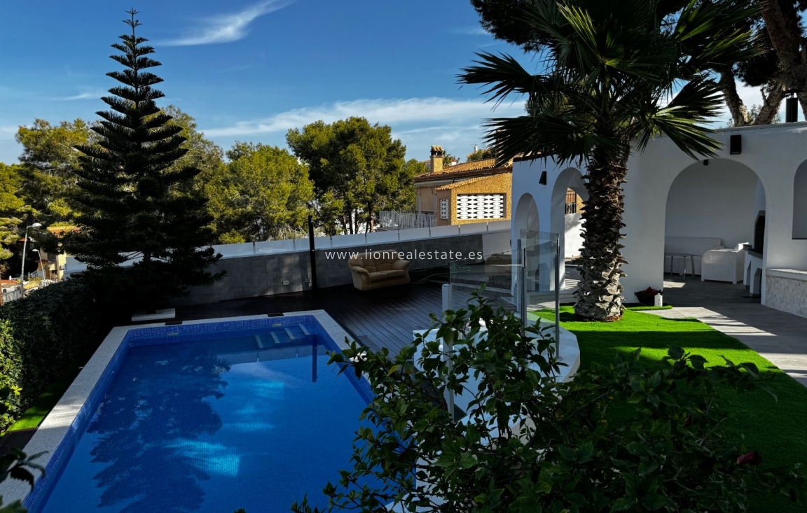 Odsprzedaż - Villa - Torrevieja - Los Balcones - Los Altos del Edén
