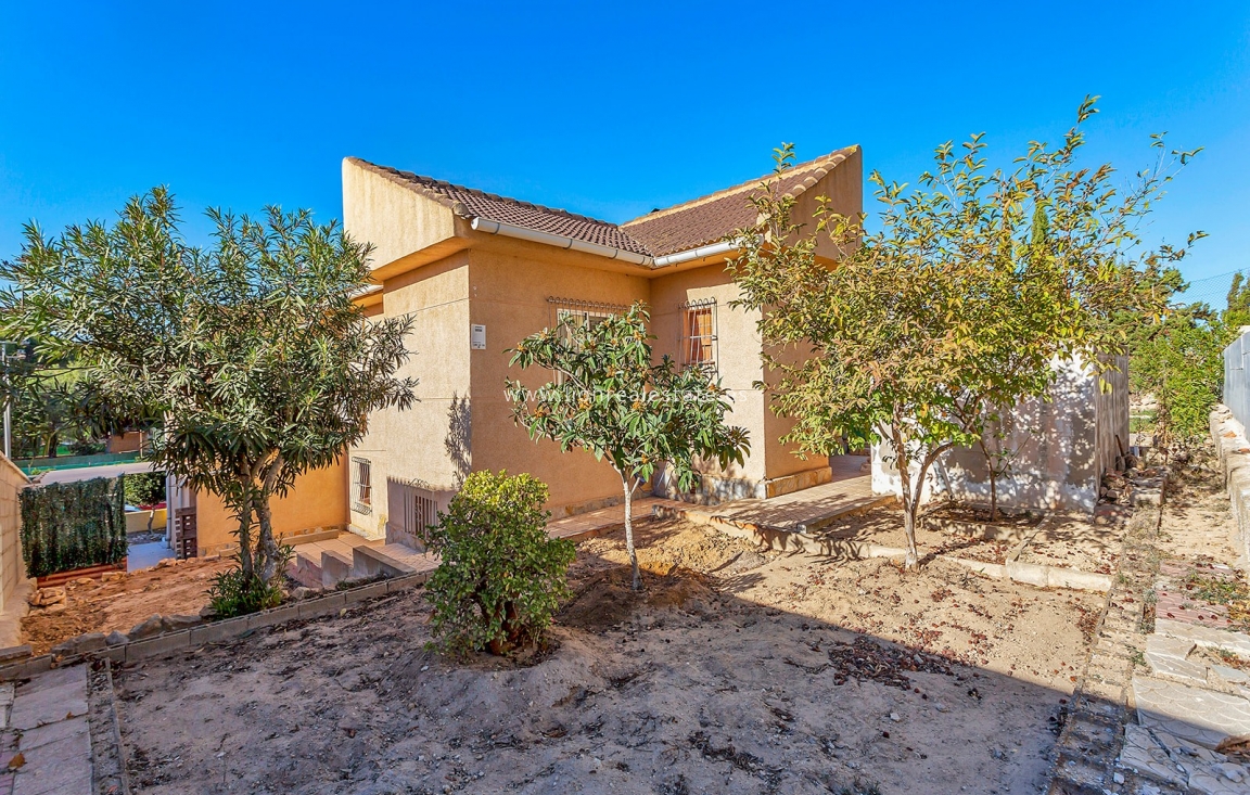 Odsprzedaż - Villa - Torrevieja - Los Balcones