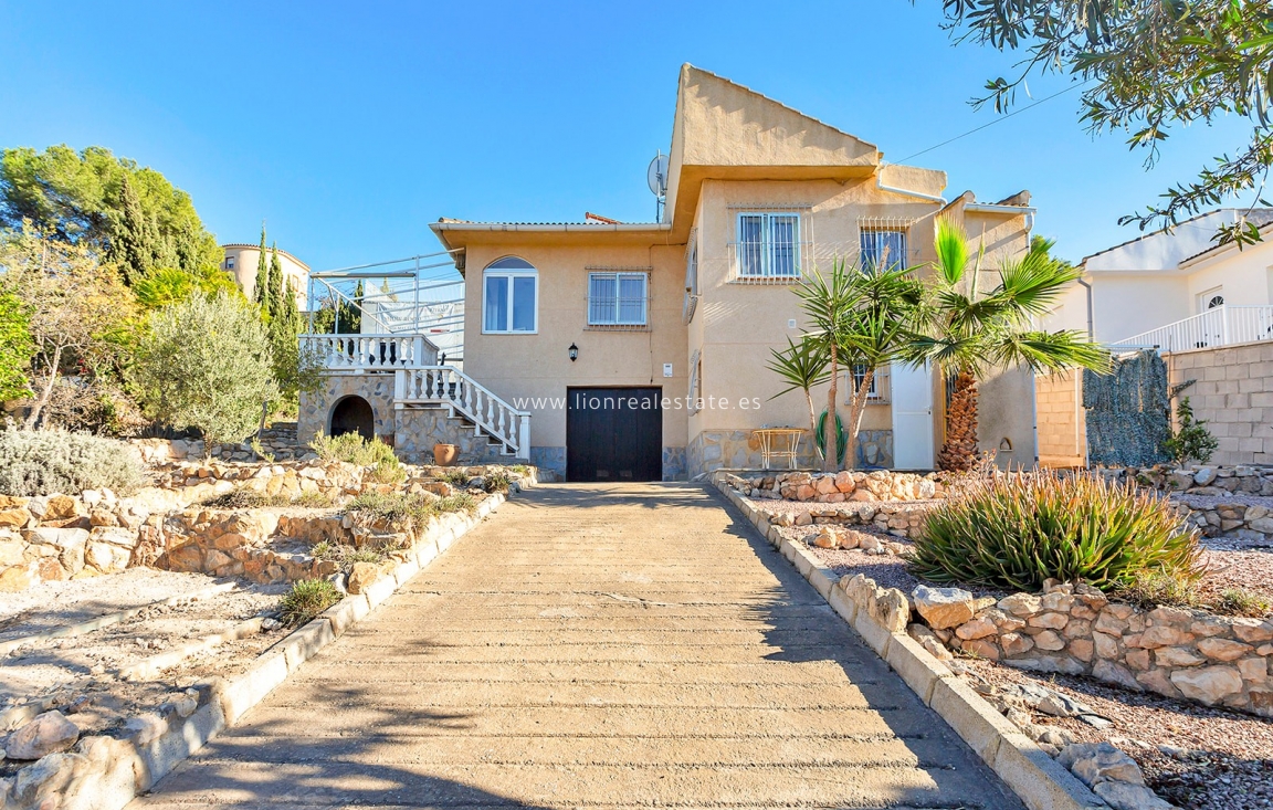 Odsprzedaż - Villa - Torrevieja - Los Balcones