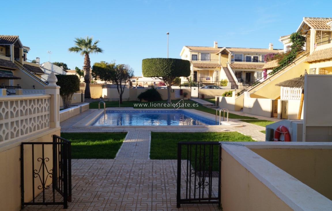 Перепродажа - Бунгало - Orihuela Costa - Villamartín