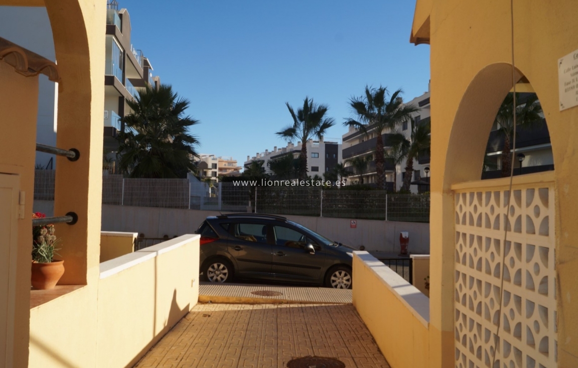 Перепродажа - Бунгало - Orihuela Costa - Villamartín