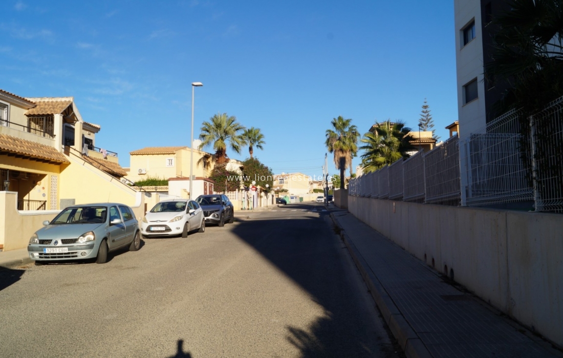 Перепродажа - Бунгало - Orihuela Costa - Villamartín