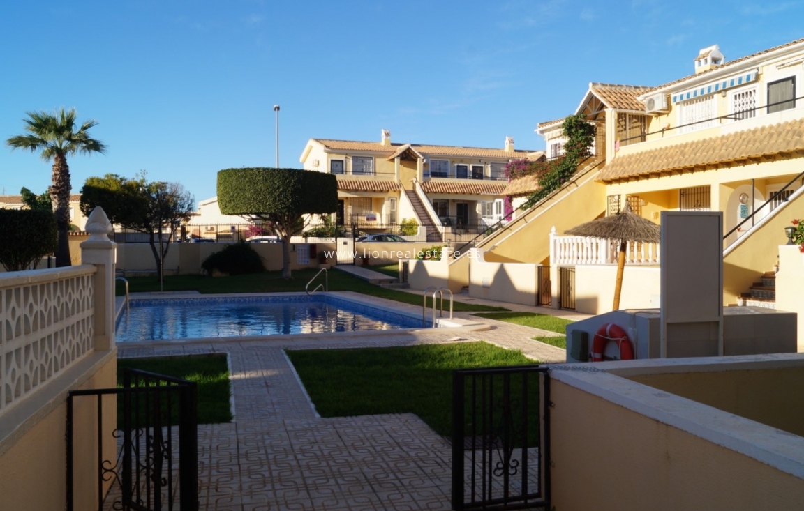 Перепродажа - Бунгало - Orihuela Costa - Villamartín