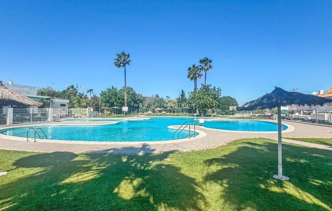 Перепродажа - Бунгало - Torrevieja - Los Balcones - Los Altos del Edén
