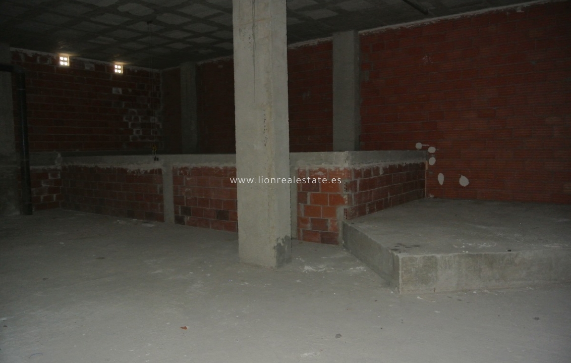 Перепродажа - Commercial Unit - Guardamar del Segura - Playa
