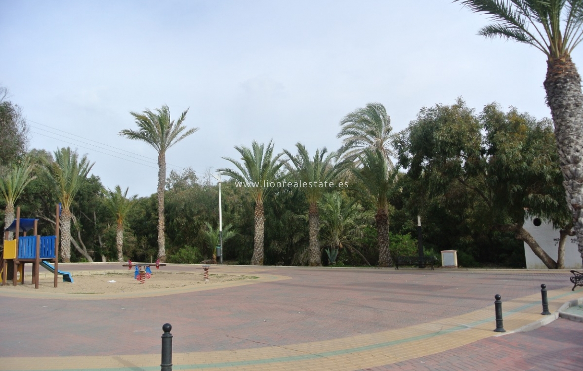 Перепродажа - Commercial Unit - Guardamar del Segura - Playa