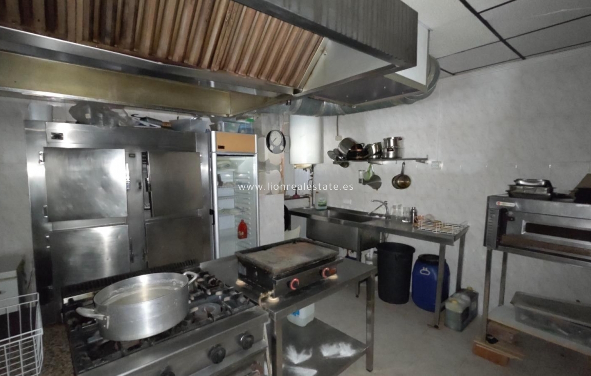 Перепродажа - Commercial Unit - Torrevieja - Acequion