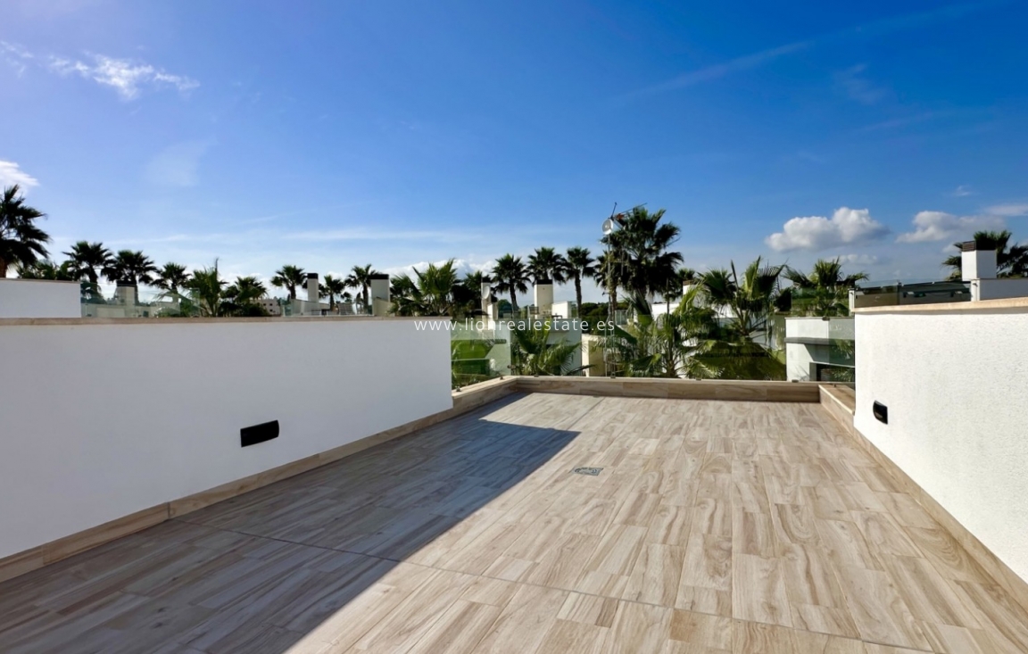 Перепродажа - Detached Villa - Orihuela Costa - Lomas de Cabo Roig