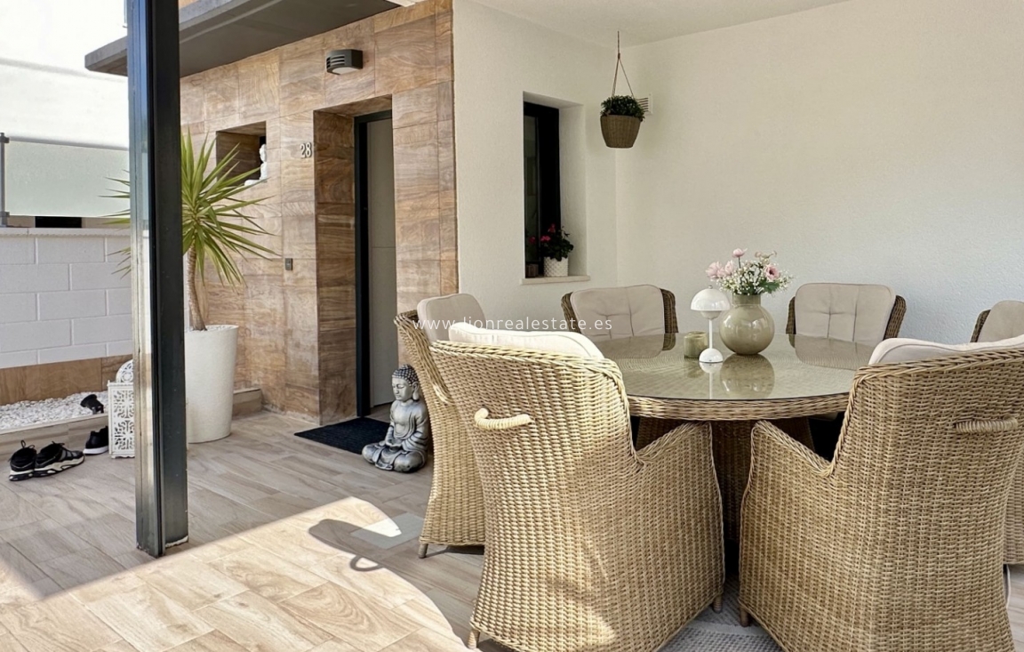 Перепродажа - Detached Villa - Orihuela Costa - Lomas de Cabo Roig