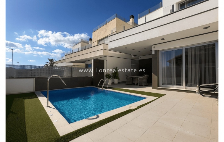 Перепродажа - Detached Villa - Orihuela Costa - Lomas de Cabo Roig