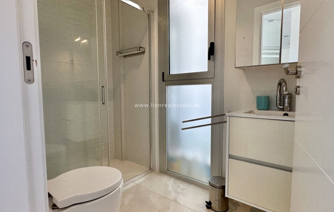 Перепродажа - Detached Villa - Orihuela Costa - Lomas de Cabo Roig