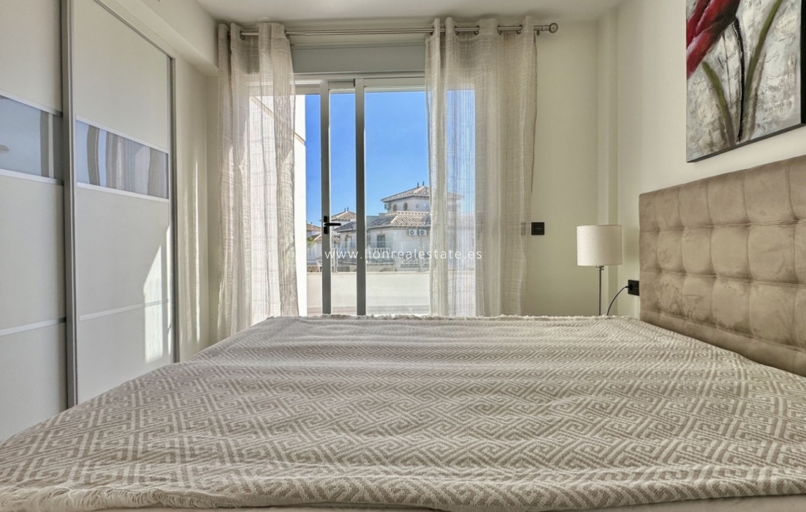 Перепродажа - Detached Villa - Orihuela Costa - Lomas de Cabo Roig