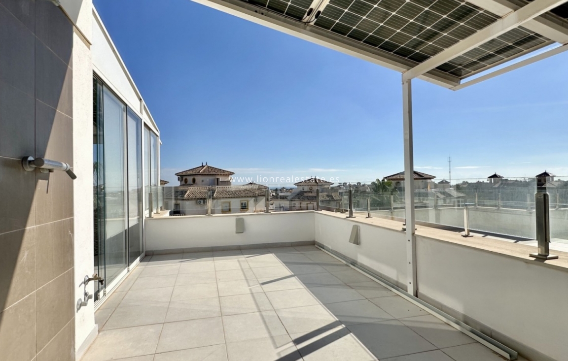 Перепродажа - Detached Villa - Orihuela Costa - Lomas de Cabo Roig