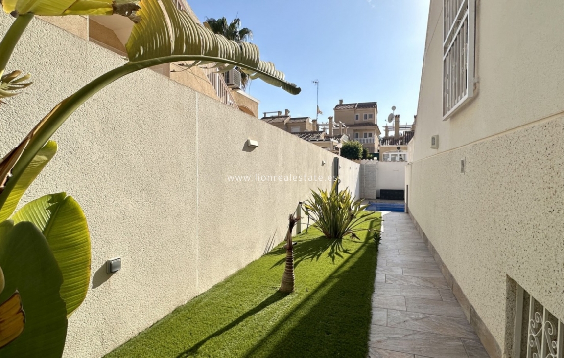 Перепродажа - Detached Villa - Orihuela Costa - Los Altos