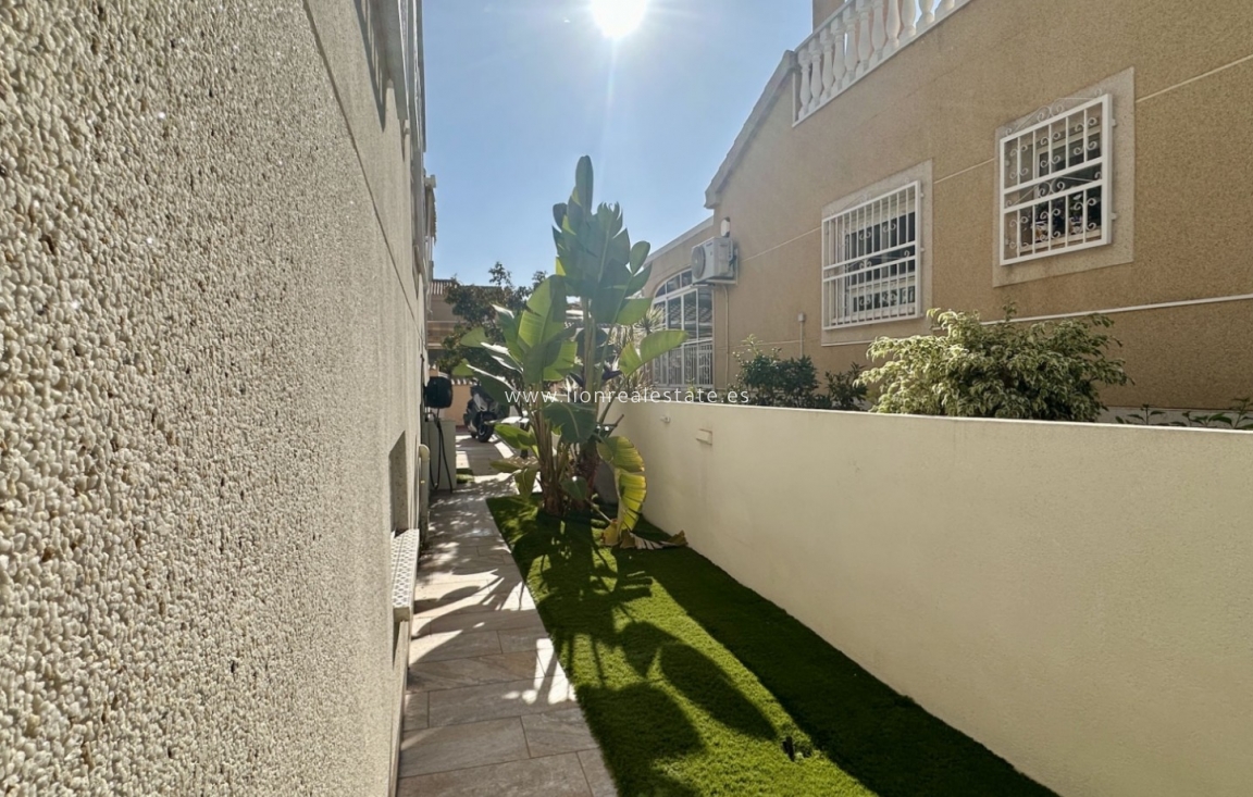 Перепродажа - Detached Villa - Orihuela Costa - Los Altos