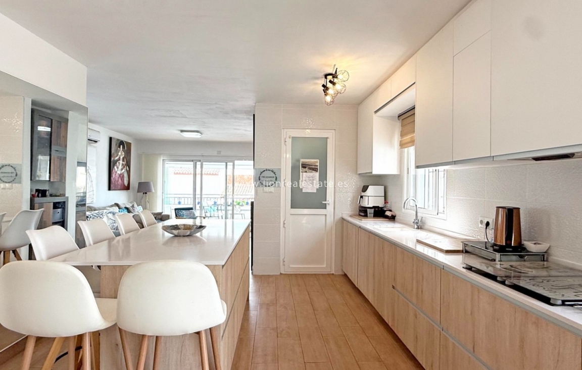 Перепродажа - Detached Villa - Orihuela Costa - Villamartín