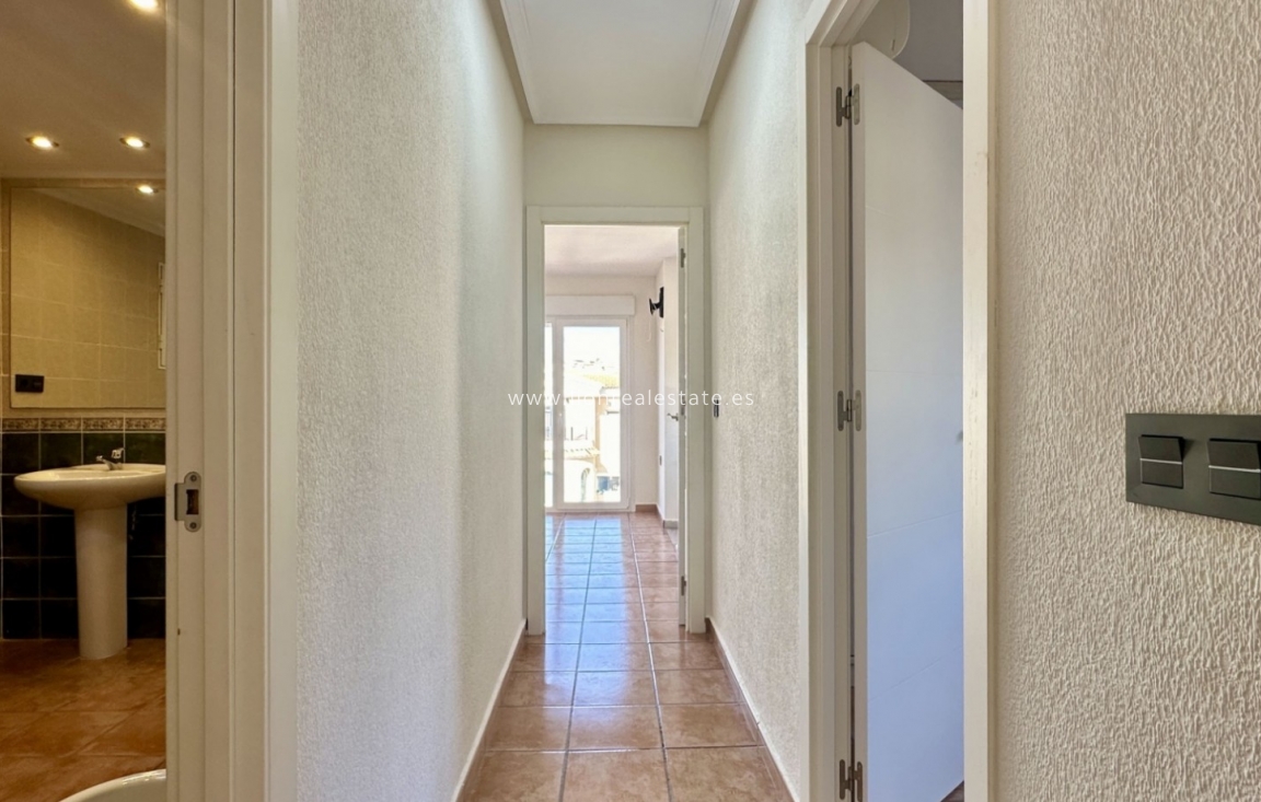 Перепродажа - Detached Villa - Orihuela Costa - Villamartín