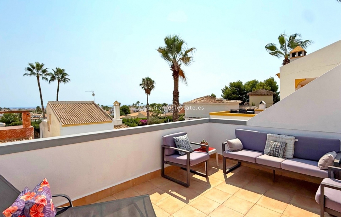 Перепродажа - Detached Villa - Orihuela Costa - Villamartín