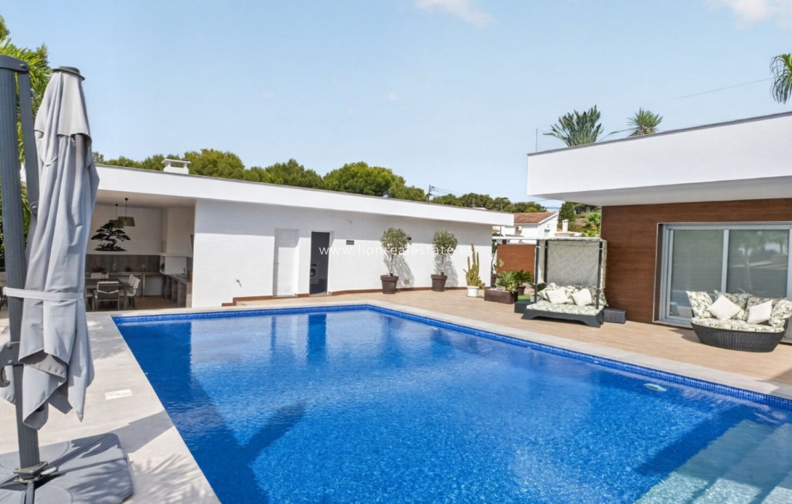 Перепродажа - Detached Villa - Pinar de Campoverde