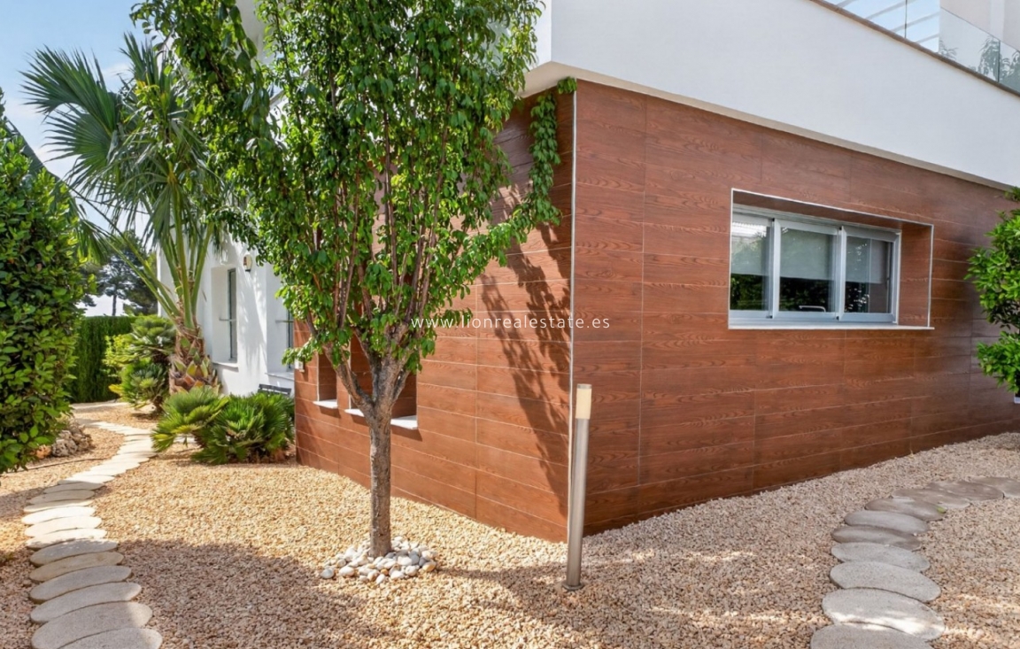 Перепродажа - Detached Villa - Pinar de Campoverde