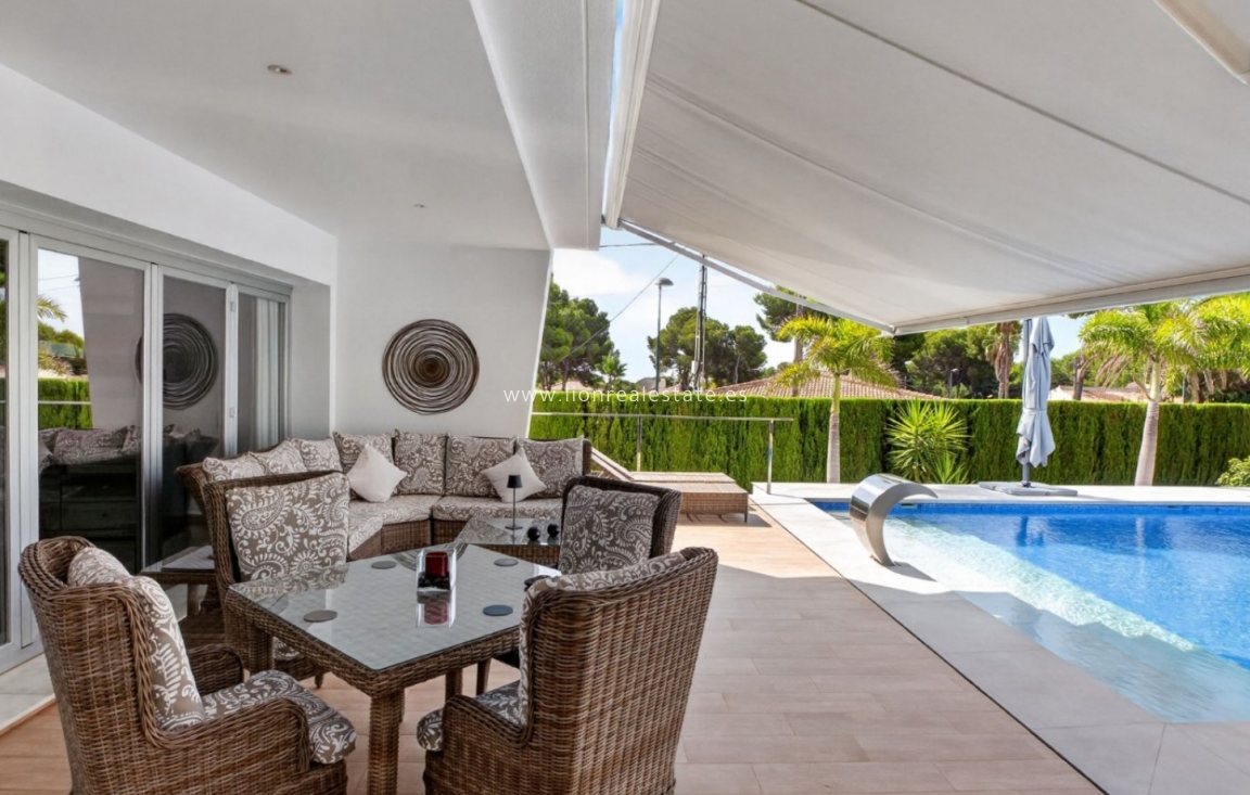 Перепродажа - Detached Villa - Pinar de Campoverde