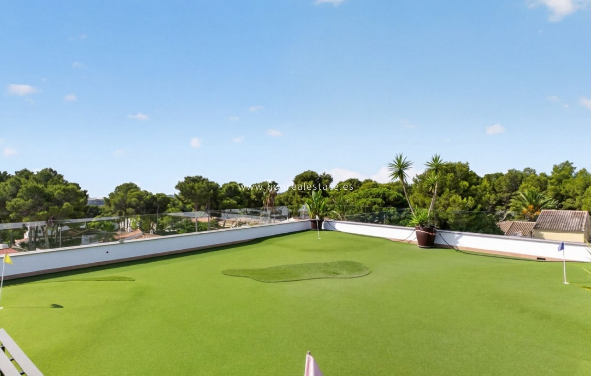 Перепродажа - Detached Villa - Pinar de Campoverde