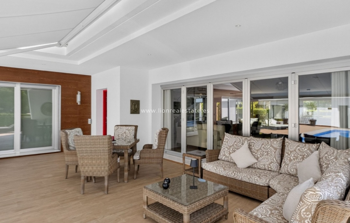 Перепродажа - Detached Villa - Pinar de Campoverde