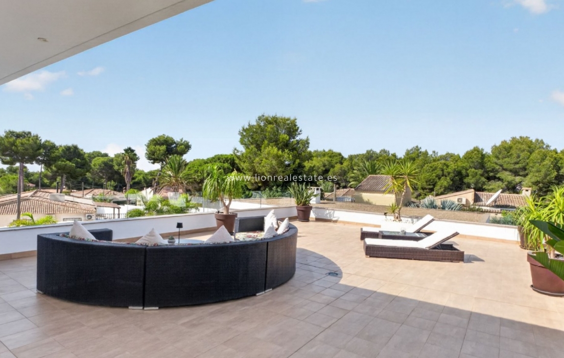 Перепродажа - Detached Villa - Pinar de Campoverde