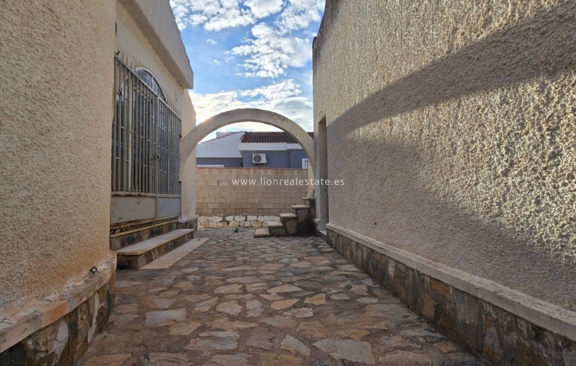 Перепродажа - Detached Villa - Torrevieja - El chaparral