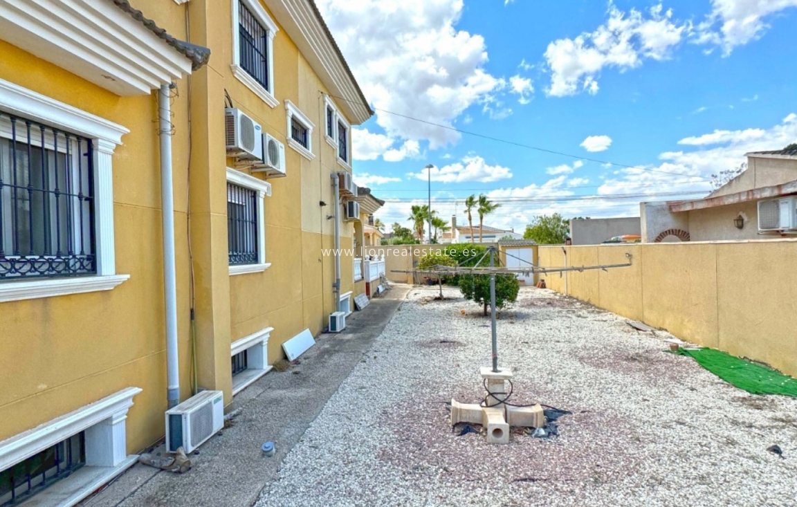 Перепродажа - Detached Villa - Torrevieja - Los Balcones - Los Altos del Edén