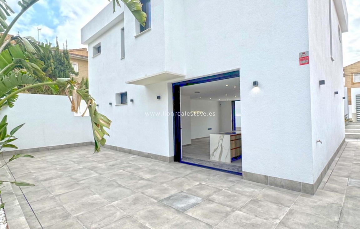 Перепродажа - Detached Villa - Torrevieja - Los Balcones - Los Altos del Edén