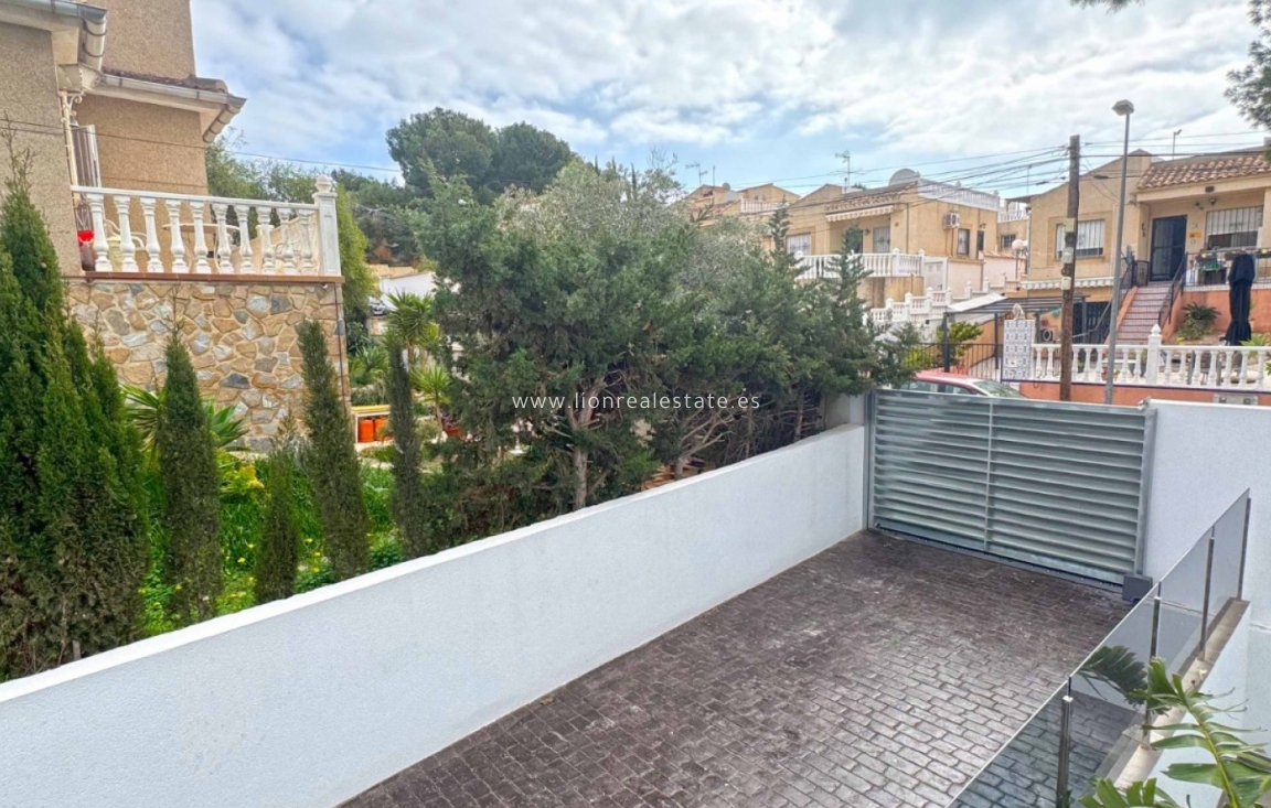 Перепродажа - Detached Villa - Torrevieja - Los Balcones - Los Altos del Edén