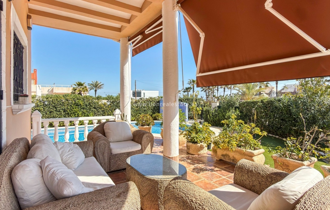 Перепродажа - Detached Villa - Torrevieja - Torrelamata - La Mata