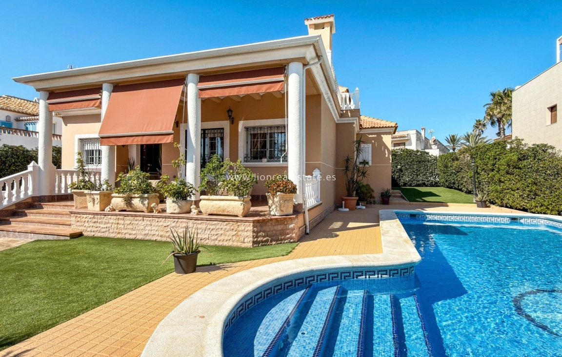 Перепродажа - Detached Villa - Torrevieja - Torrelamata - La Mata