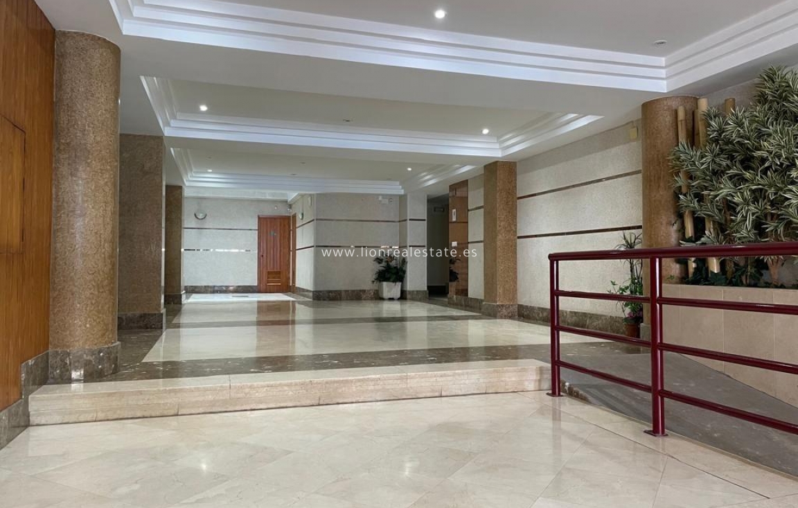 Перепродажа - Flat - Torrevieja - La Mata