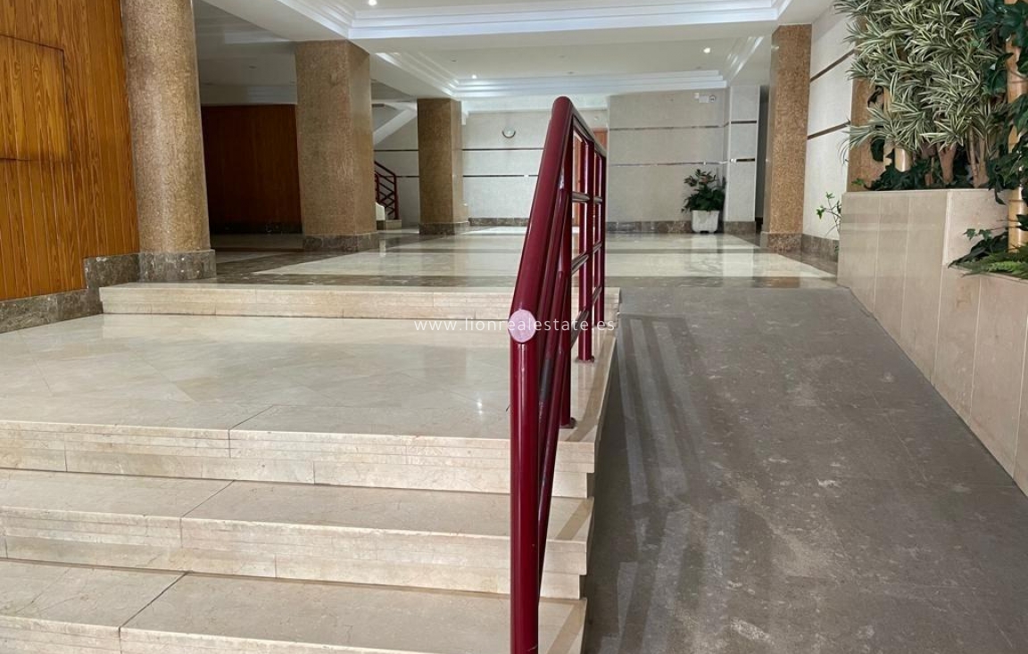 Перепродажа - Flat - Torrevieja - La Mata