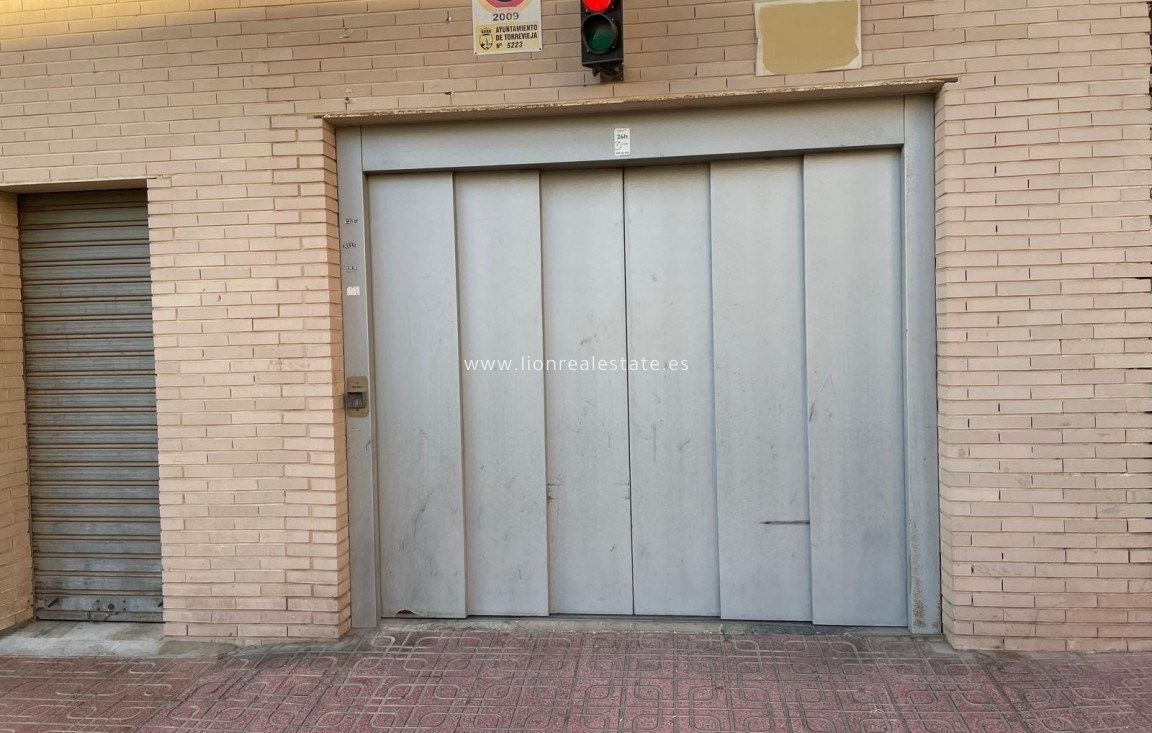Перепродажа - Гараж - Torrevieja - Acequion