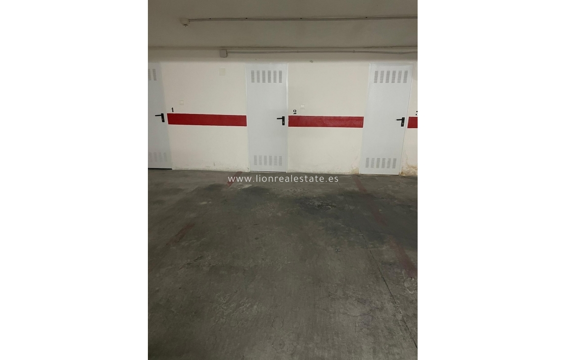 Перепродажа - Гараж - Torrevieja - Acequion