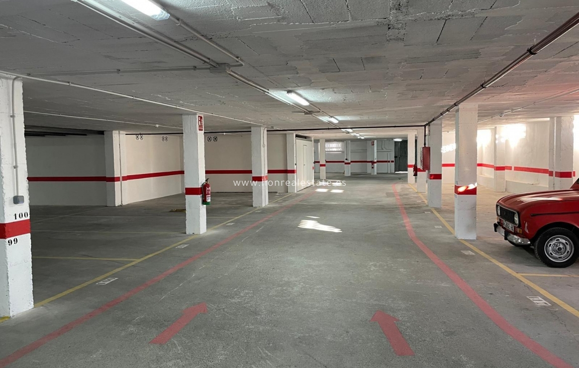 Перепродажа - Гараж - Torrevieja