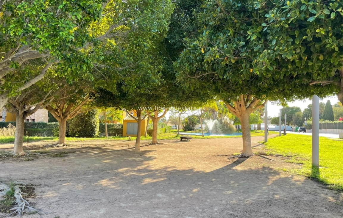 Перепродажа - house - Torrevieja - Punta Prima