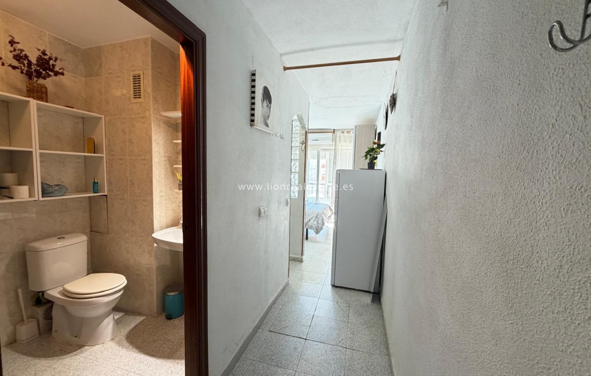 Перепродажа - Изучение - Torrevieja - Centro