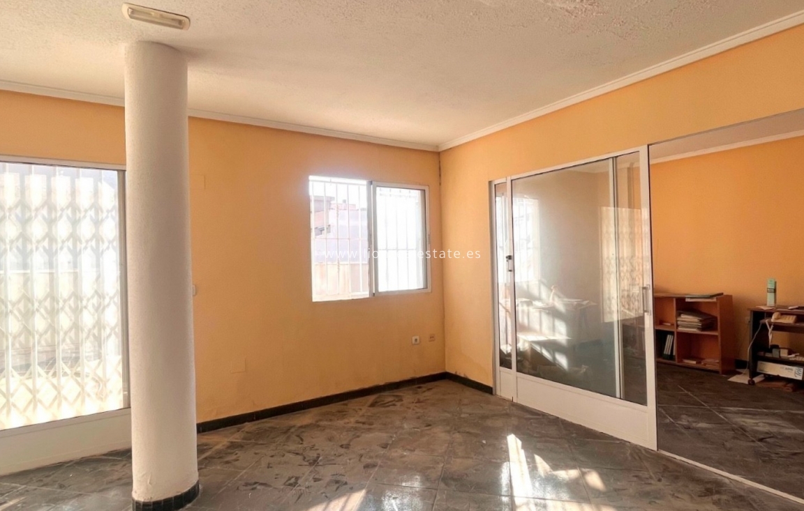 Перепродажа - Коммерческий - Torrevieja - Playa del Cura