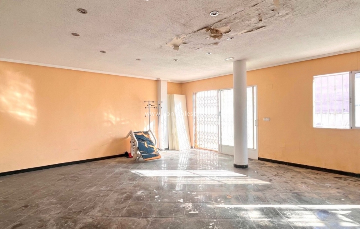 Перепродажа - Коммерческий - Torrevieja - Playa del Cura