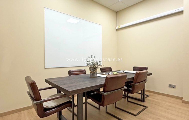 Перепродажа - Коммерческий - Torrevieja