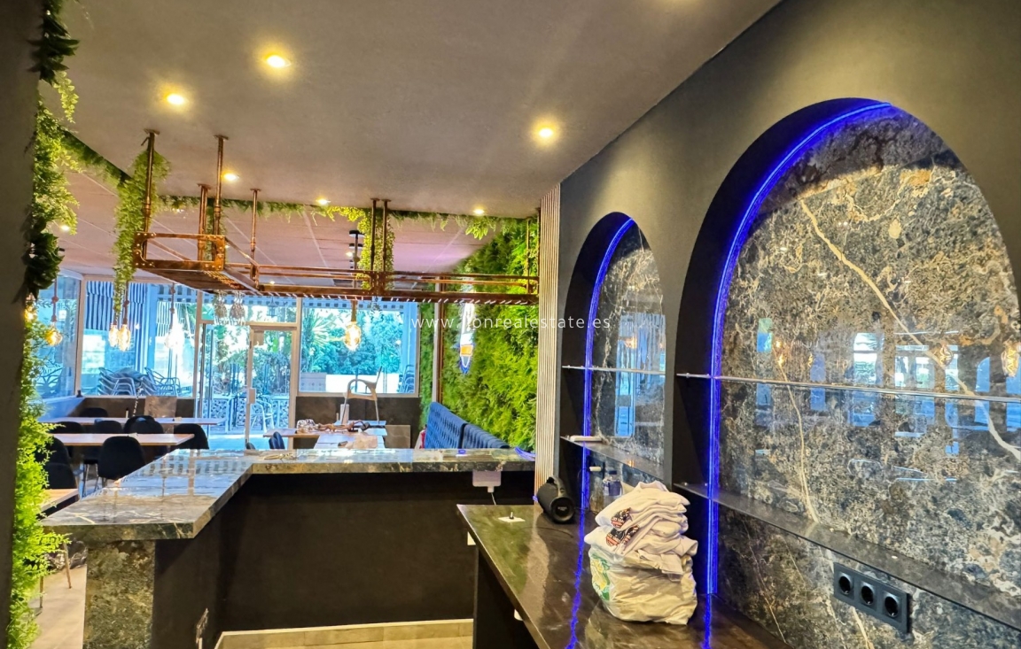 Перепродажа - Коммерческий - Villamartín - Los Dolses