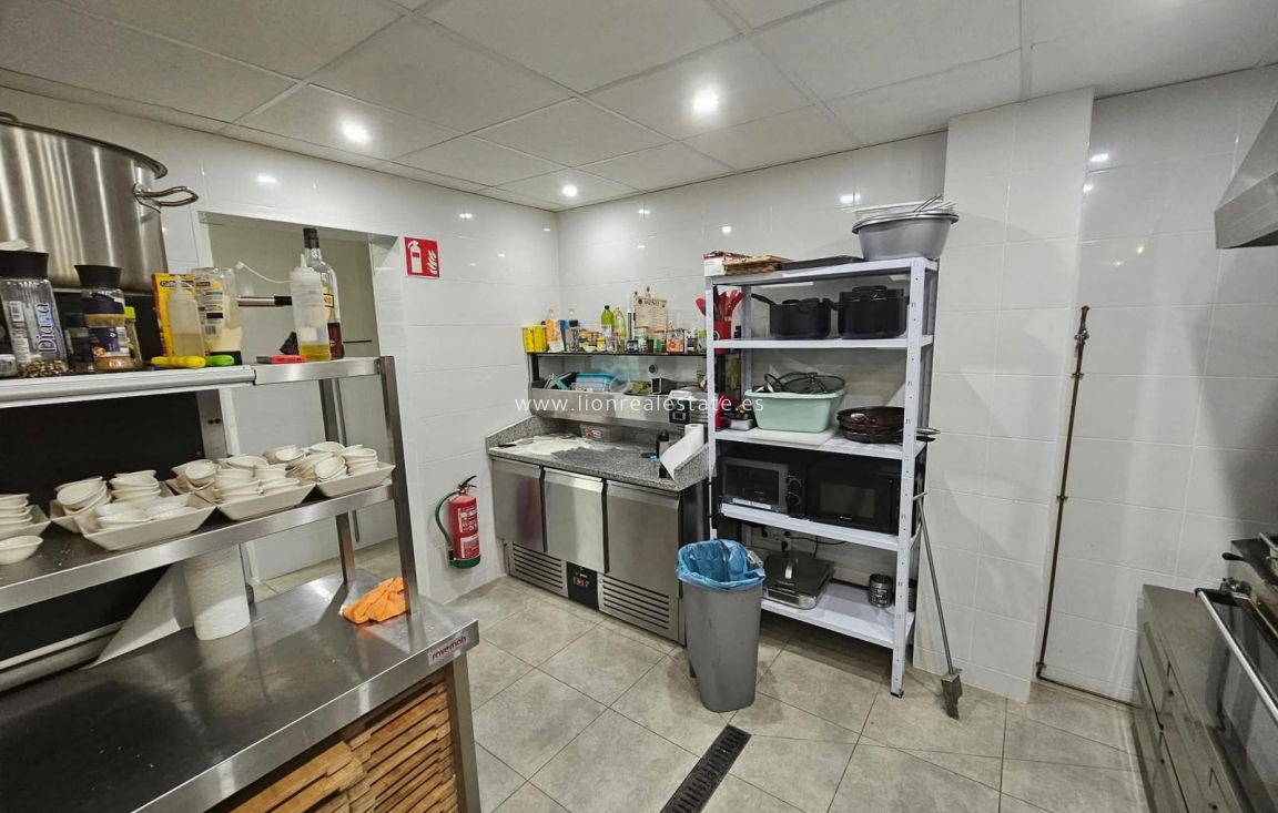 Перепродажа - Коммерческий - Villamartín - Los Dolses